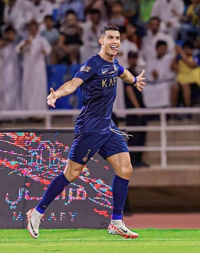 清晨北京首钢迎来里程碑C罗新星回归赛场表现惊艳，媒体一致点评：山东男篮队长鼓劲备战欧联(北京首钢夺冠视频回放)